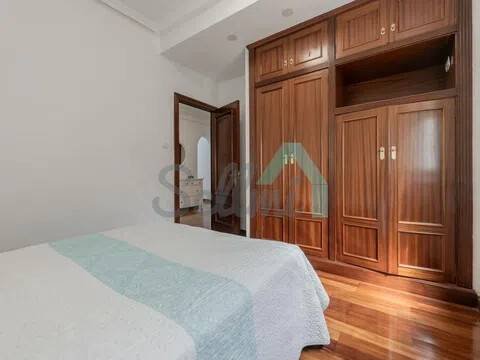 Pis de 120 m² a Oviedo
