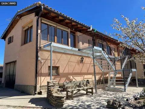 Piso de 38 m² en Benabarre / Benavarri