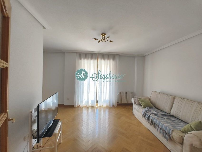 Pis de 80 m² a Segovia