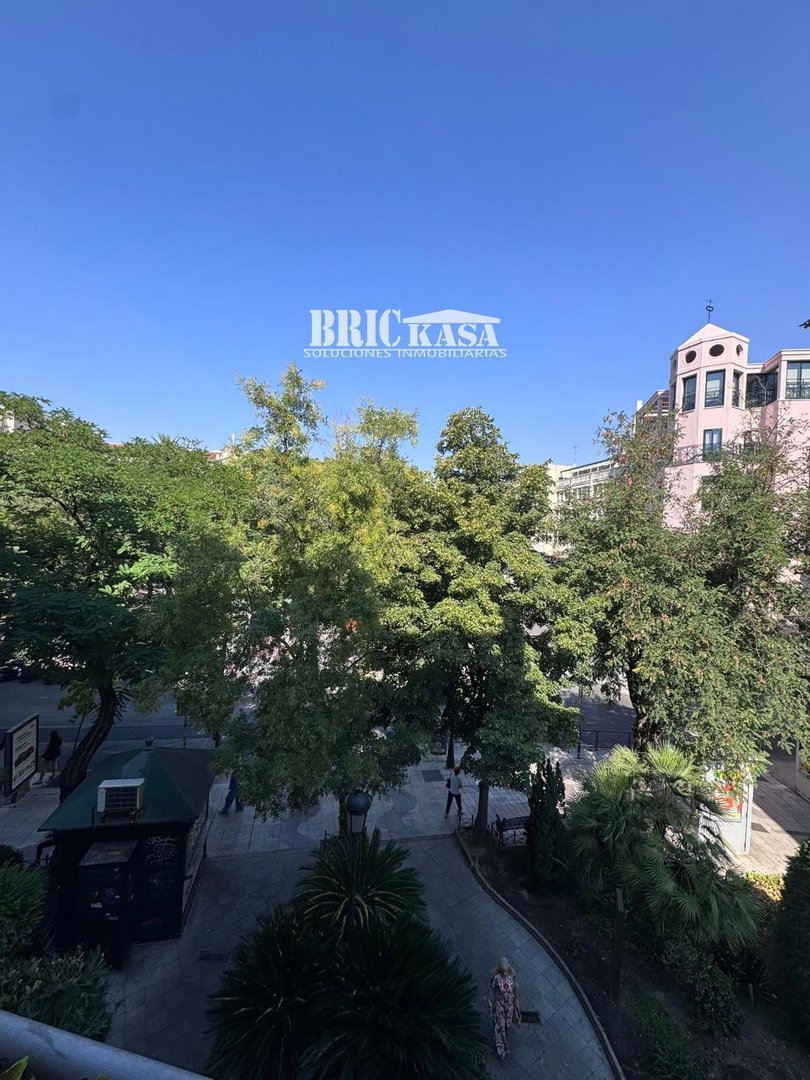 Piso de 80 m² en Cáceres