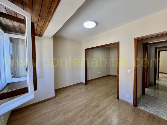 Piso de 78 m² en Pontevedra