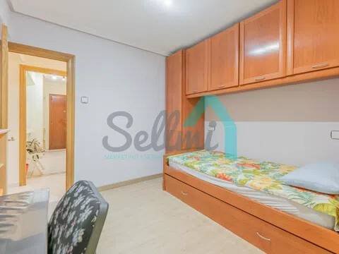 Piso de 120 m² en Oviedo
