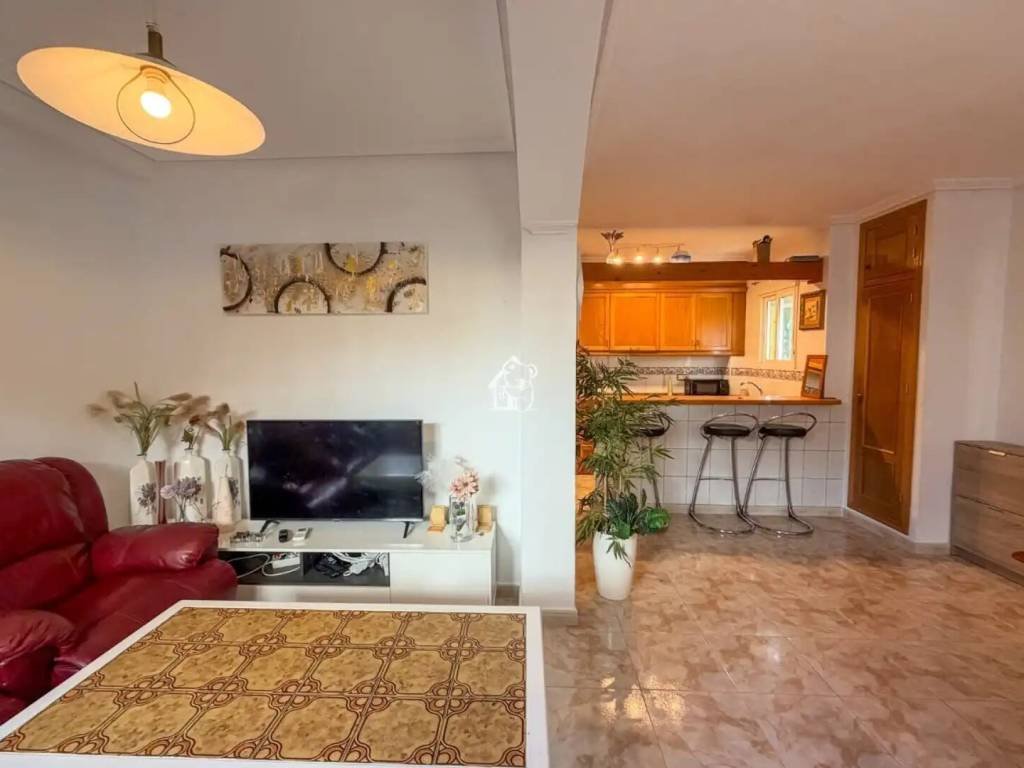 Casa de 100 m² a Oriola