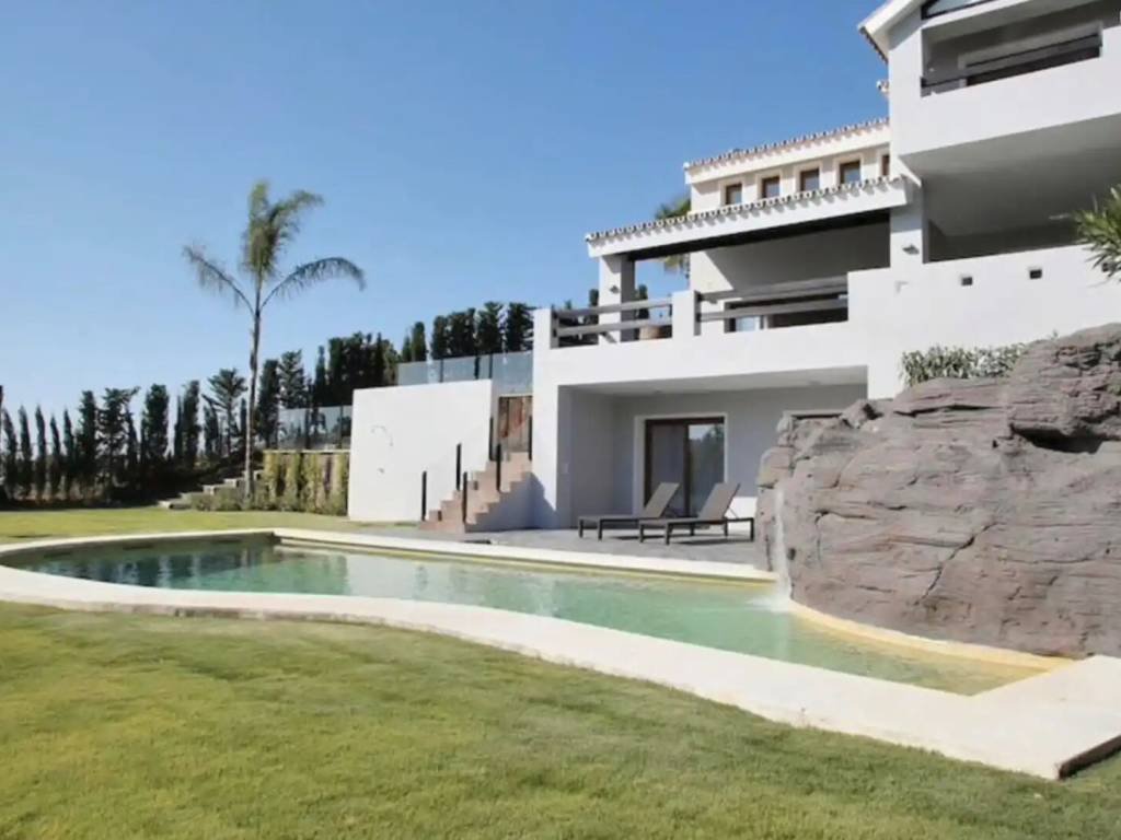 Casa de 340 m² en Estepona