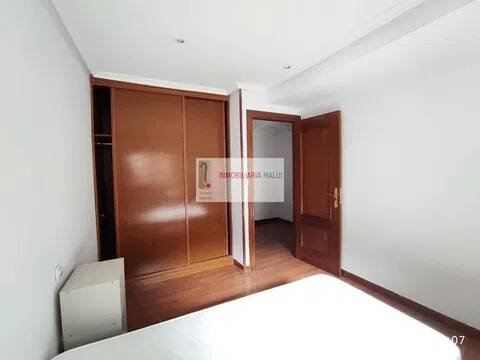 Piso de 180 m² en Oviedo