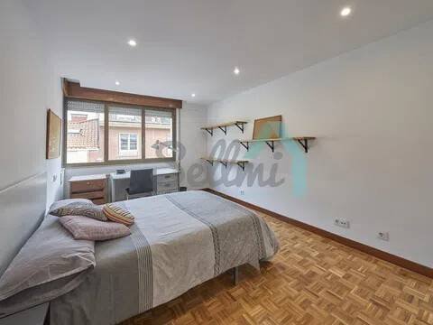 Wohnung 142 m² in Oviedo