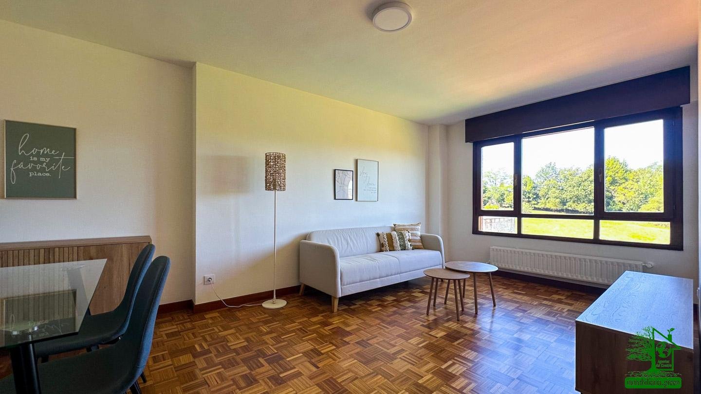 Piso de 94 m² en Oviedo