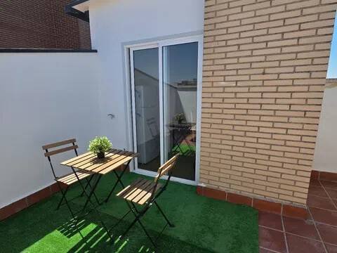 Habitació 100 m², Parla