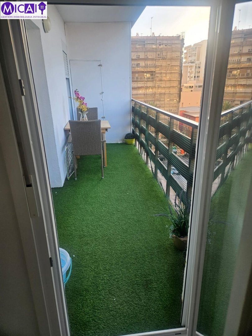 Piso de 80 m² en Cádiz