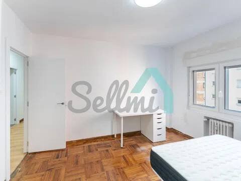 Piso de 82 m² en Oviedo