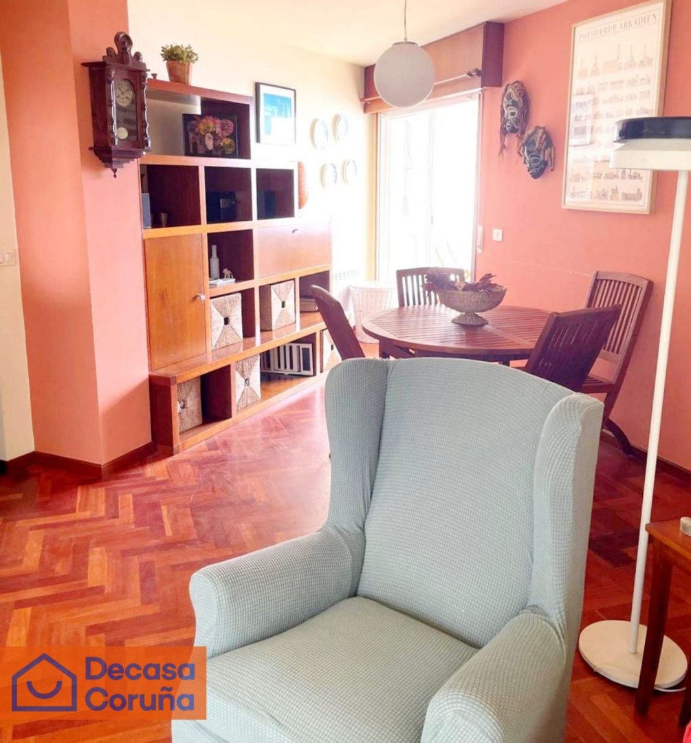 Piso de 90 m² en Oleiros