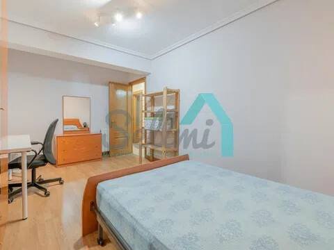 Piso de 120 m² en Oviedo