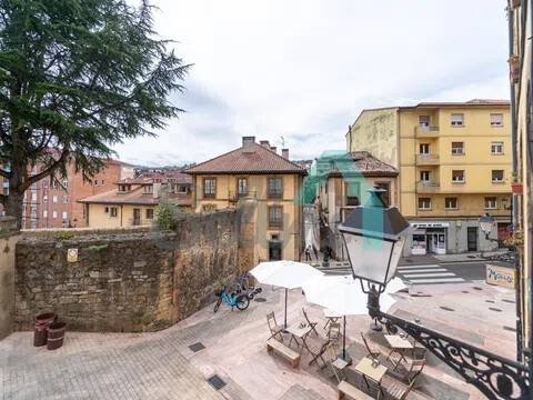 Piso de 46 m² en Oviedo