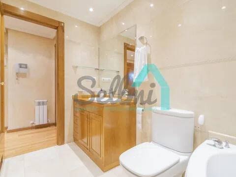 Piso de 63 m² en Oviedo