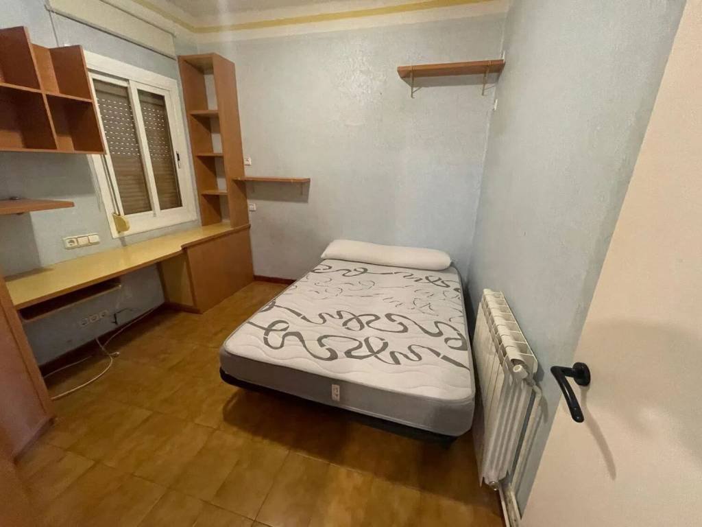 Habitación 130 m², Lérida