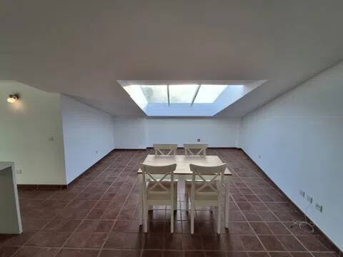Piso de 105 m² en Vega de San Mateo