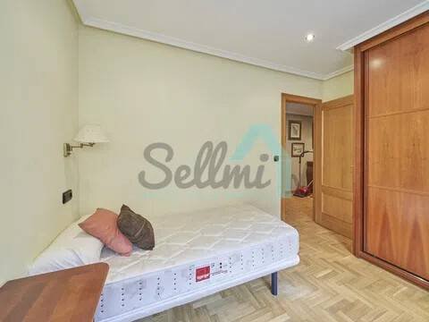 Wohnung 130 m² in Oviedo