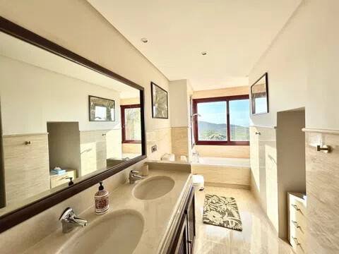 Appartement 305 m² à Ojén
