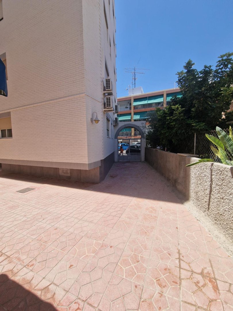 Piso de 85 m² en Santa Pola