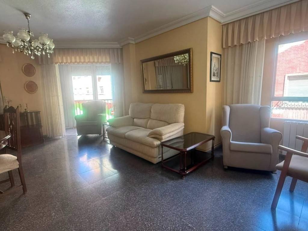 Piso de 121 m² en Murcia