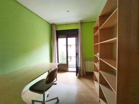 Pis de 85 m² a Oviedo