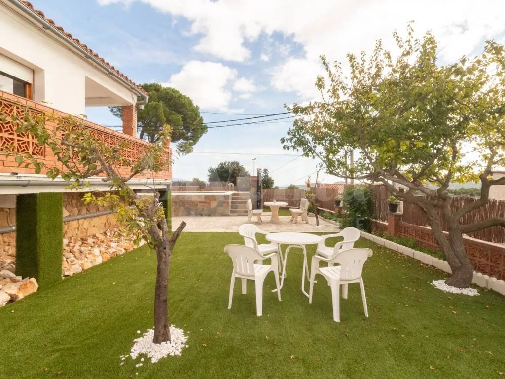 Casa de 90 m² en la Torre de Claramunt
