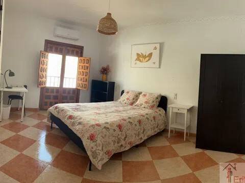 Habitación 150 m², Antequera
