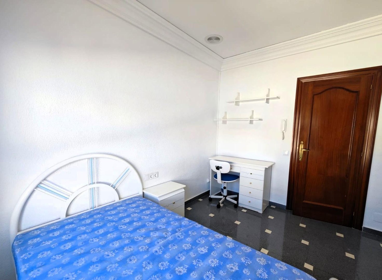 Room for rent, Aspe