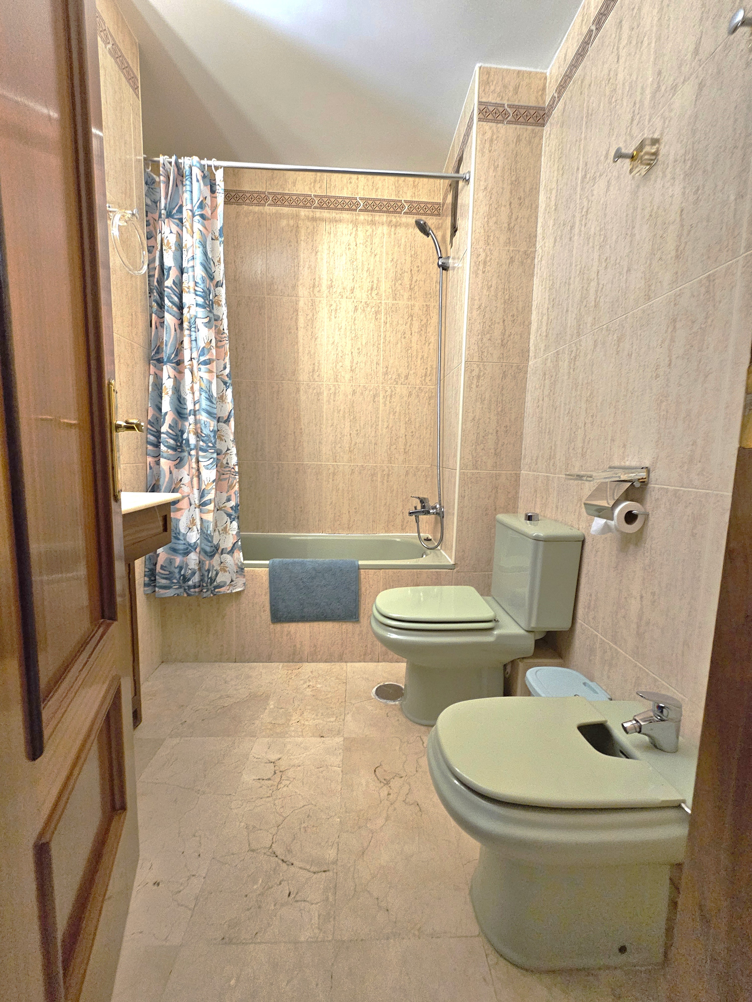 Habitación 100 m², Almería