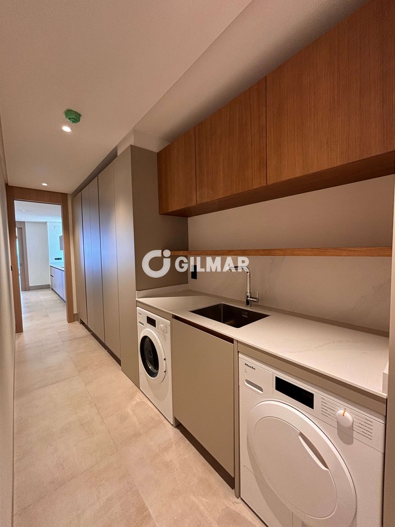 Wohnung 309 m² in Málaga