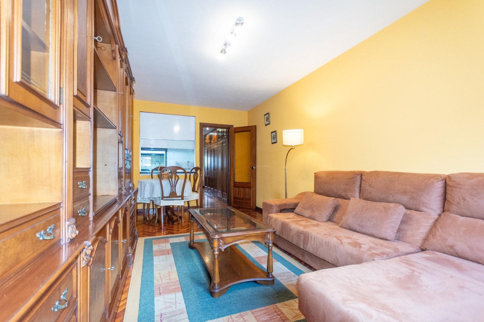 Piso de 63 m² en Oviedo