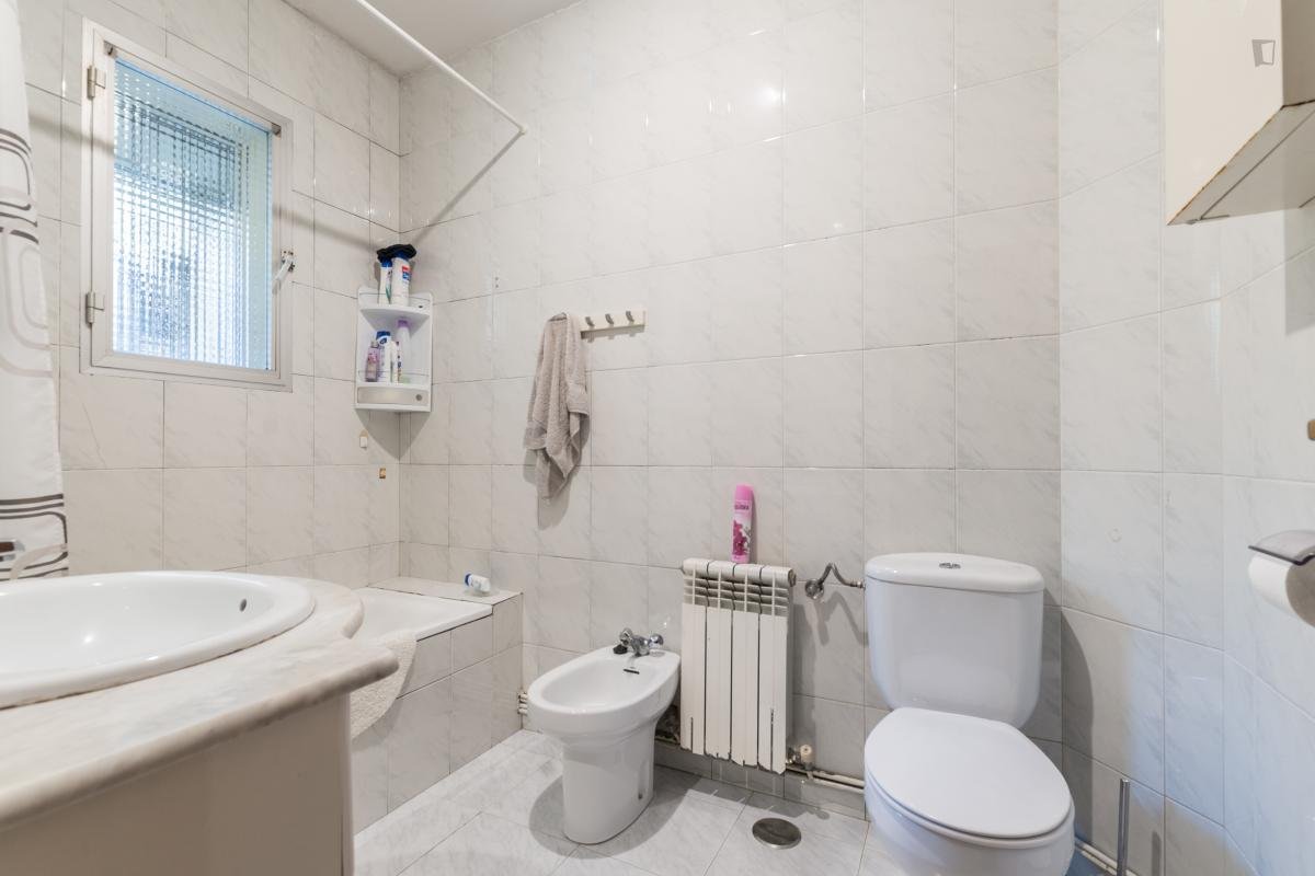 Room for rent, Madrid