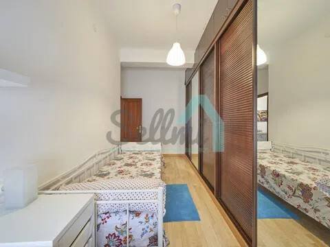 Piso de 146 m² en Oviedo
