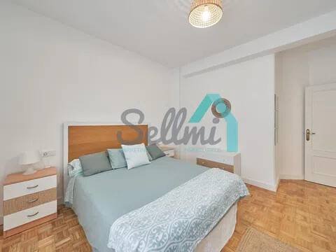 Piso de 106 m² en Oviedo