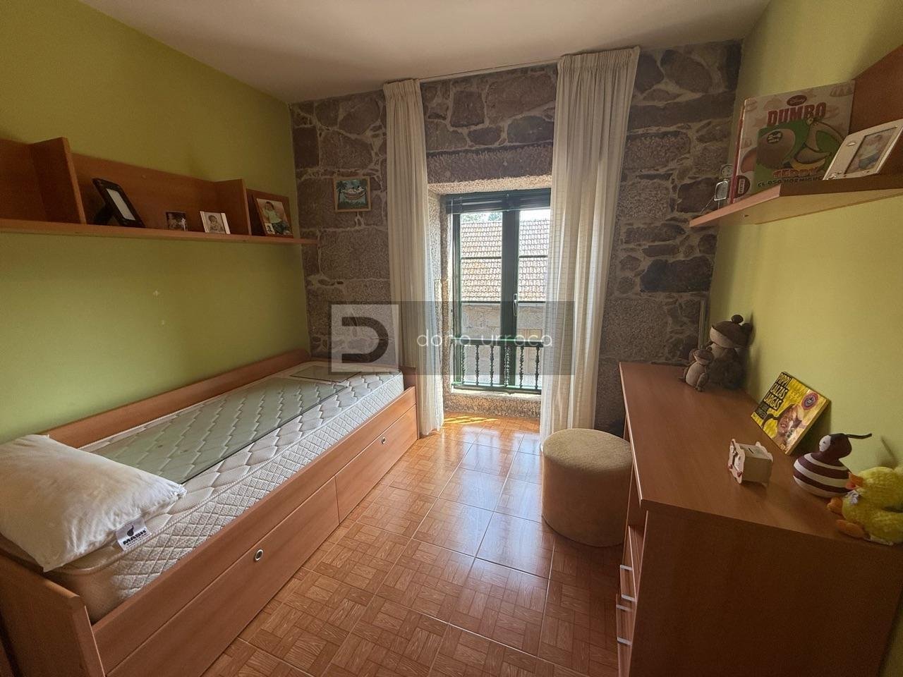 Piso de 90 m² en Tui