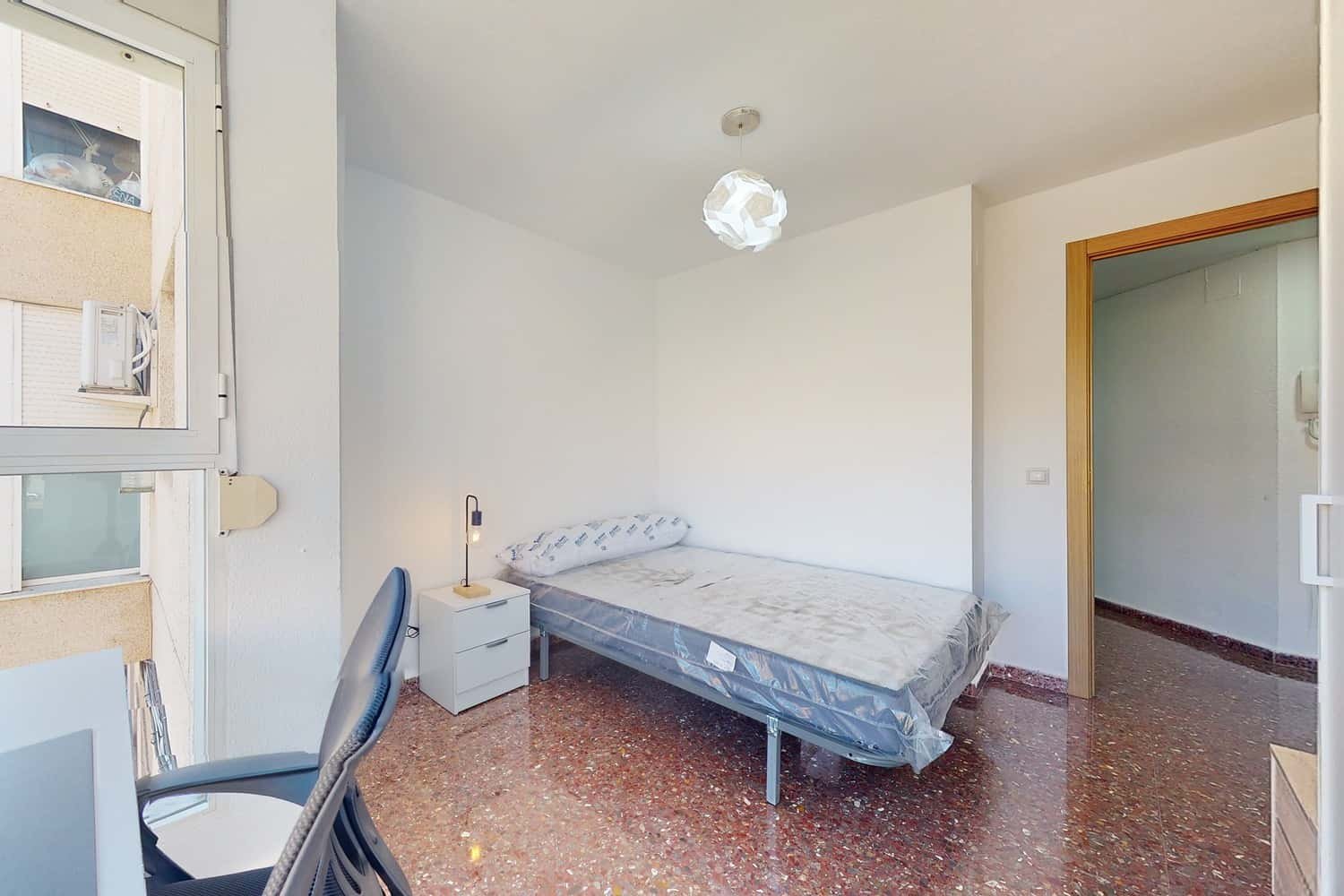 Chambre à louer, Valence