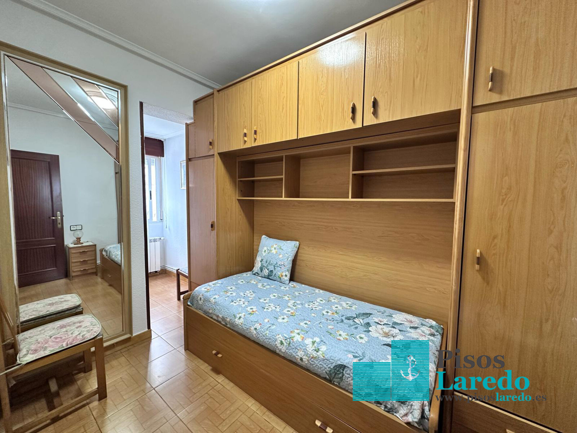 Piso de 60 m² en Laredo