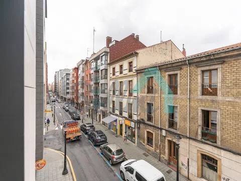 Piso de 107 m² en Gijón