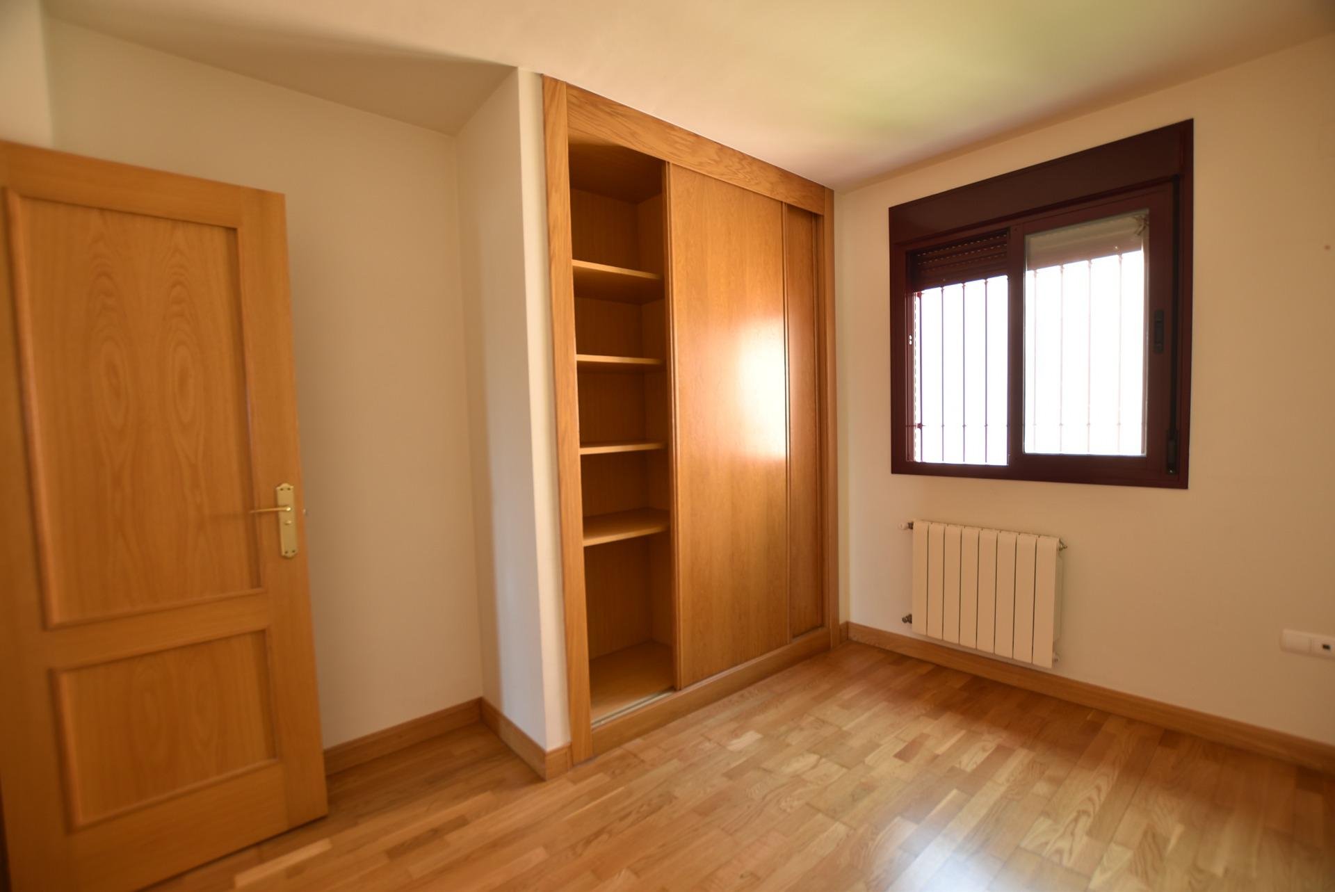 Piso de 210 m² en Granada