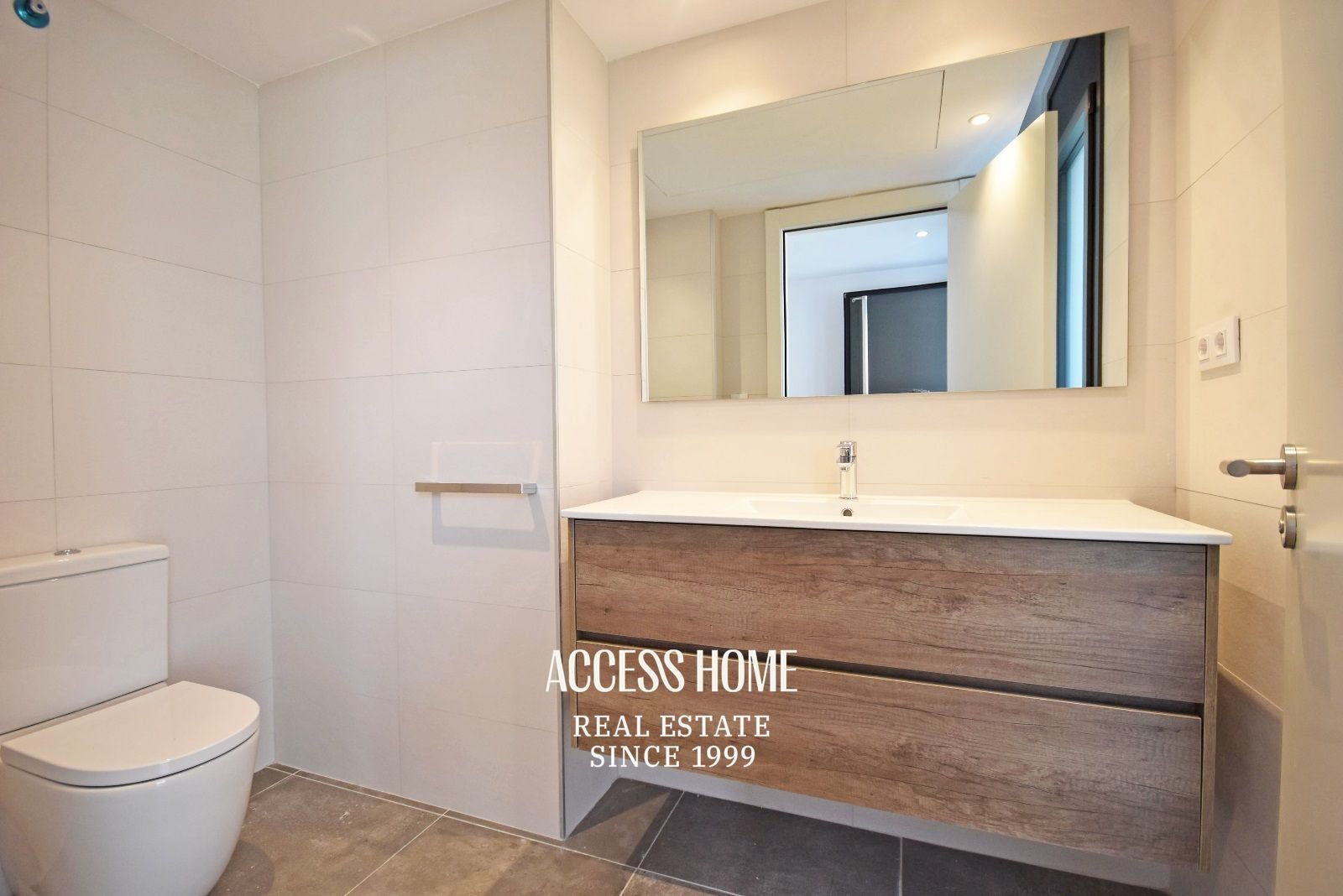 Casa 364 m² a Tiana