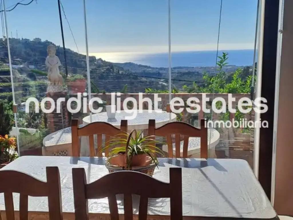 Casa de 90 m² en Torrox