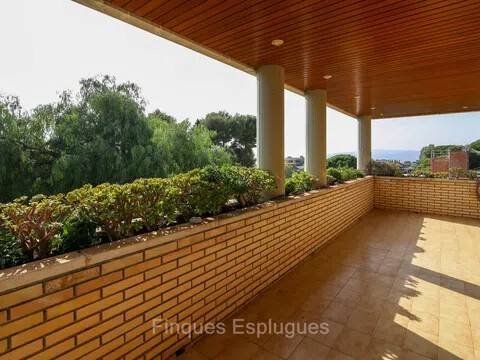 Casa de 619 m² en Esplugues de Llobregat