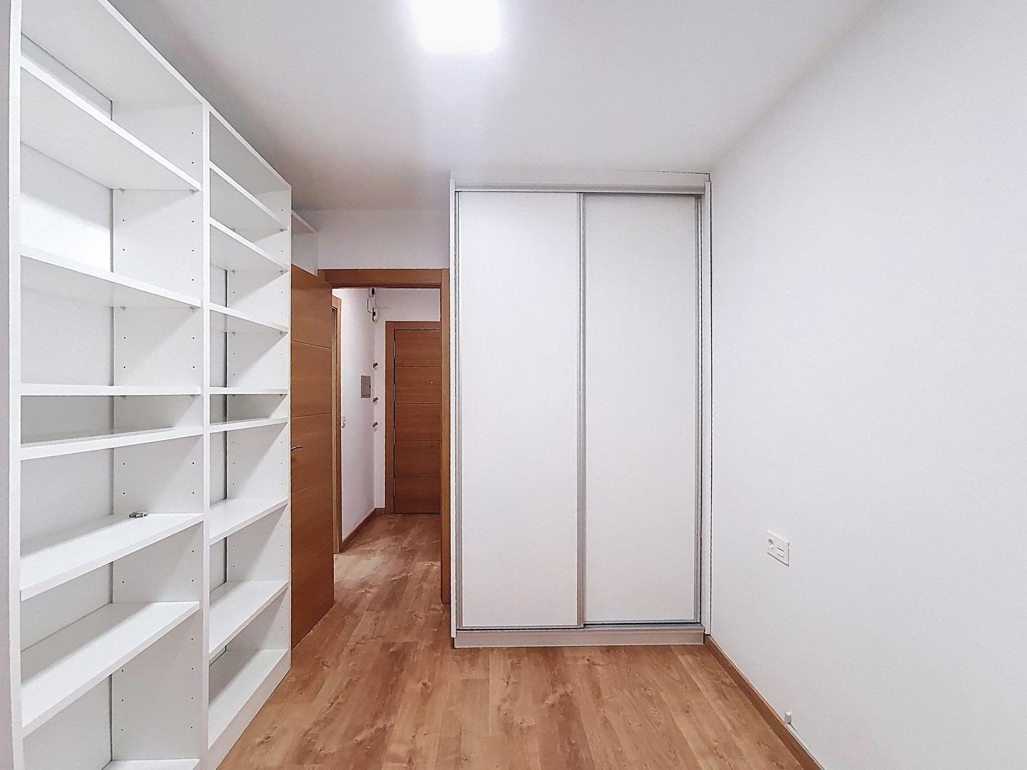 Piso de 81 m² en Granada