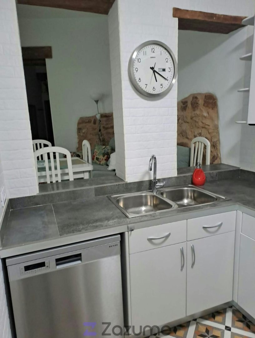 Piso de 90 m² en Linares