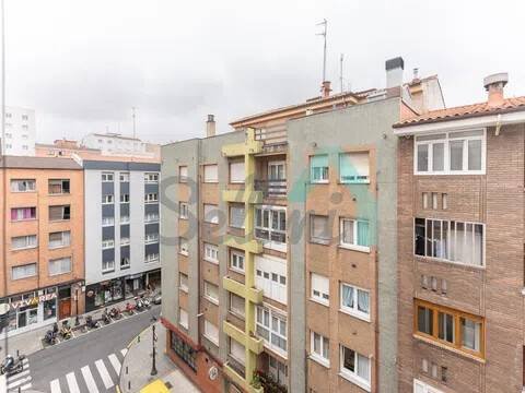 Piso de 78 m² en Gijón