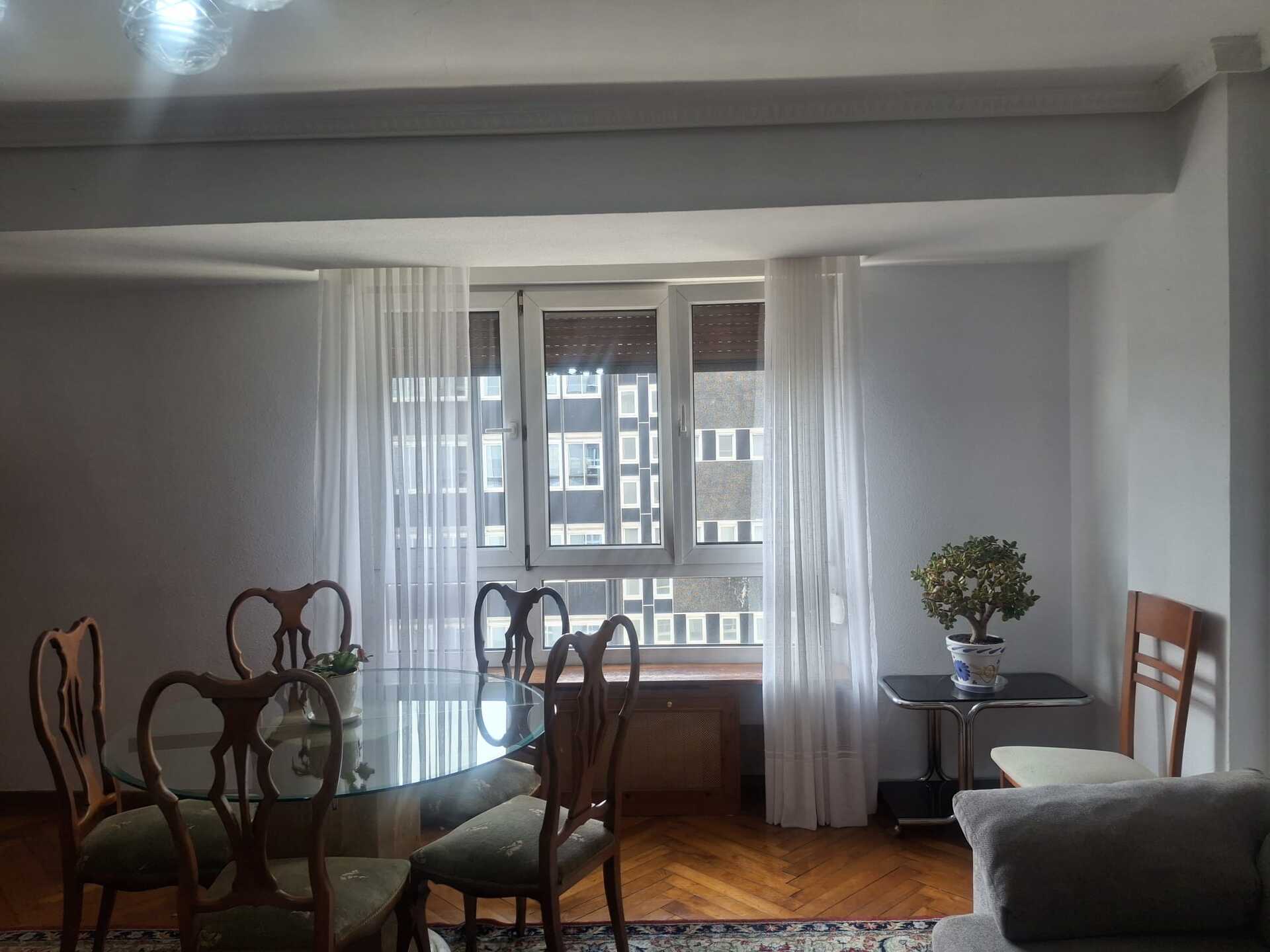 Piso de 130 m² en Oviedo