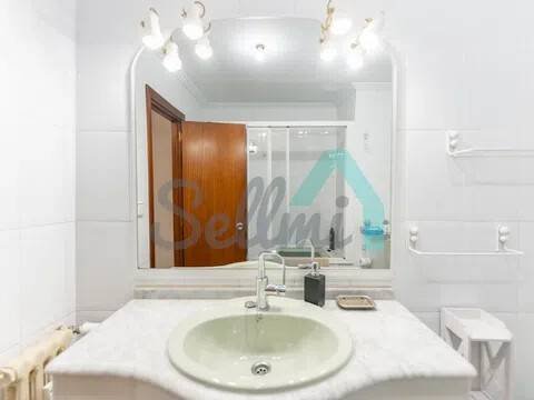 Piso de 127 m² en Oviedo
