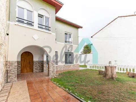 Casa de 345 m² en Gijón