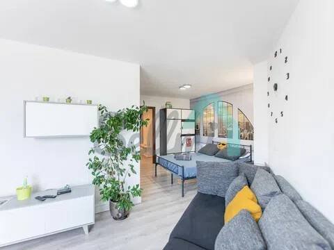 Habitación 88 m², Oviedo