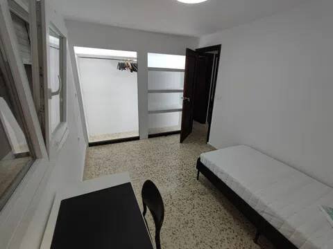 Piso de 100 m² en Melilla
